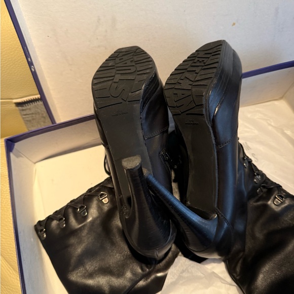 stuart weitzman amazing boots worn 2x - Picture 3 of 3